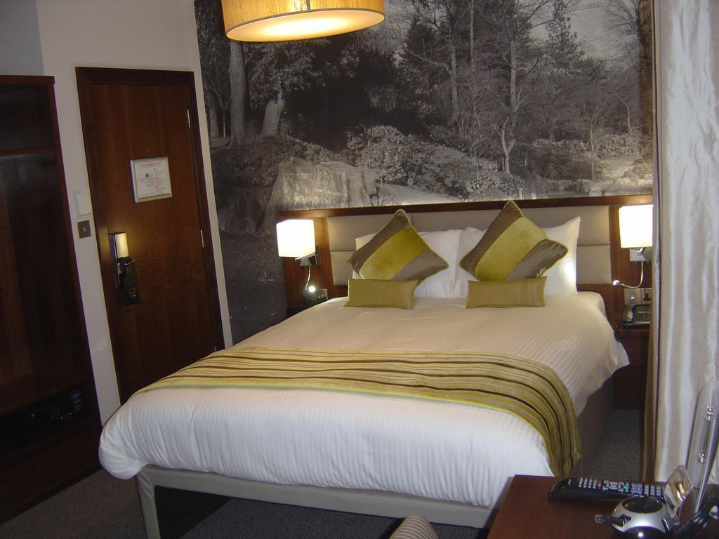 Seraphine Kensington Olympia Лондон Екстериор снимка