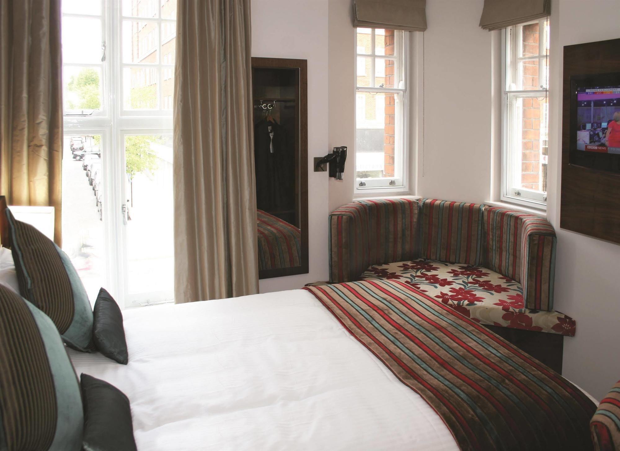 Seraphine Kensington Olympia Лондон Екстериор снимка