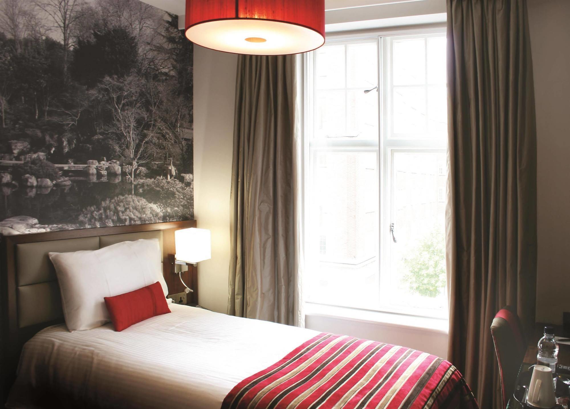 Seraphine Kensington Olympia Лондон Стая снимка