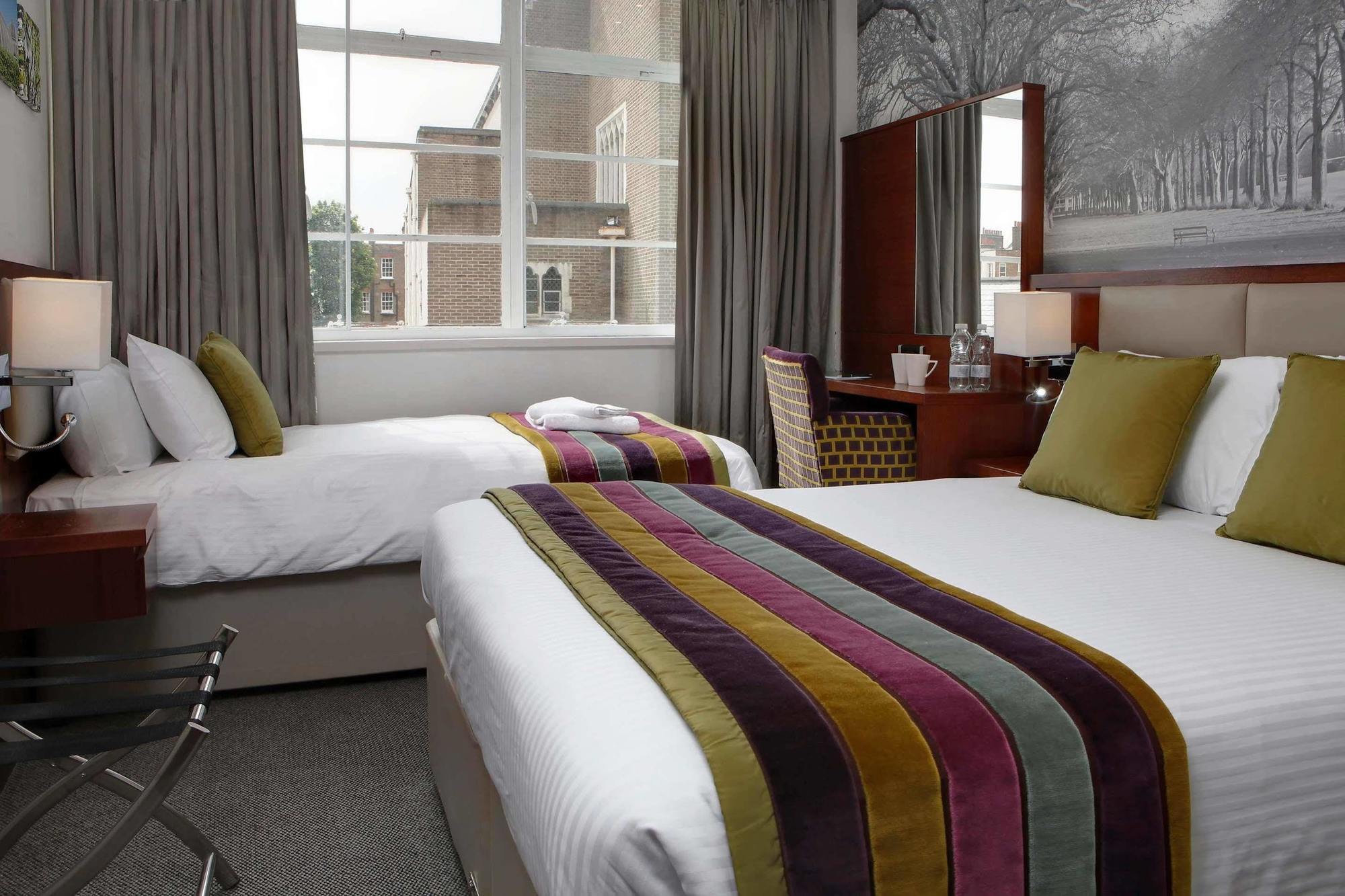 Seraphine Kensington Olympia Лондон Екстериор снимка